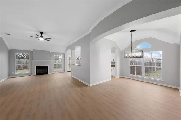 10140 Bunting Drive, Waco, TX 76708