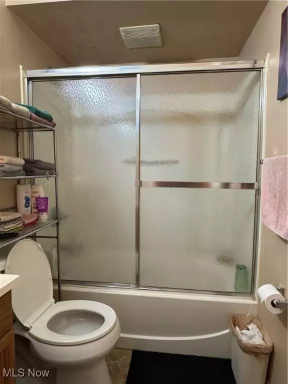 690-692 Hogue AVE, Akron, OH 44310