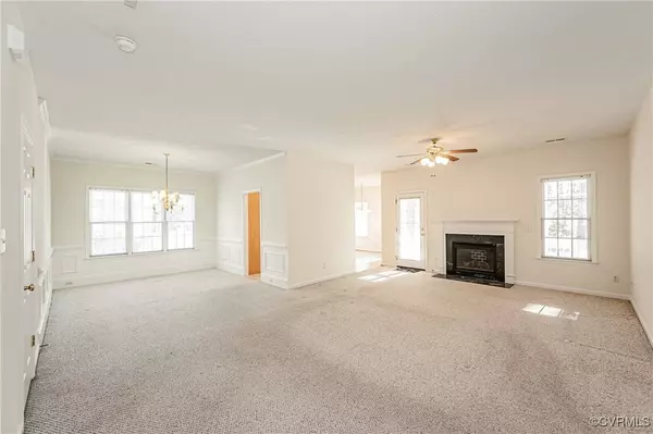 3712 Mulberry LN, Williamsburg, VA 23188