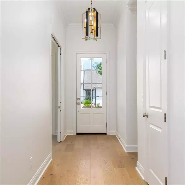 5992 STONEGATE DR, Alexandria, LA 71303