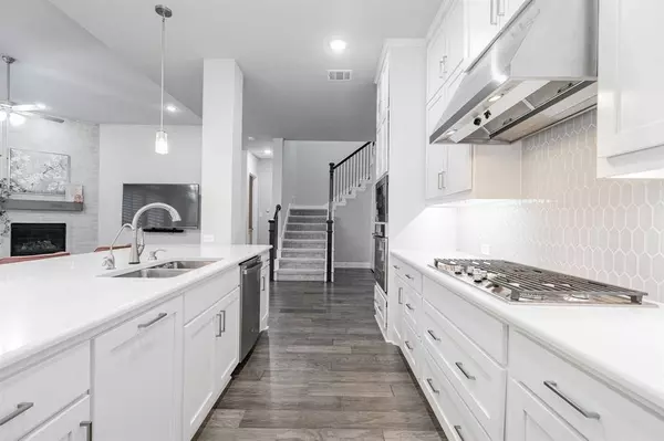 1208 Red Tailed Drive, Flower Mound, TX 75028