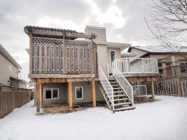 99 Vanson Close, Red Deer, AB T4R0G8