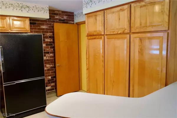 106 Timothy DR, Tallmadge, OH 44278