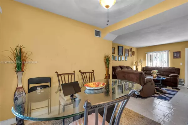 1145 NW 105th St, Miami, FL 33150