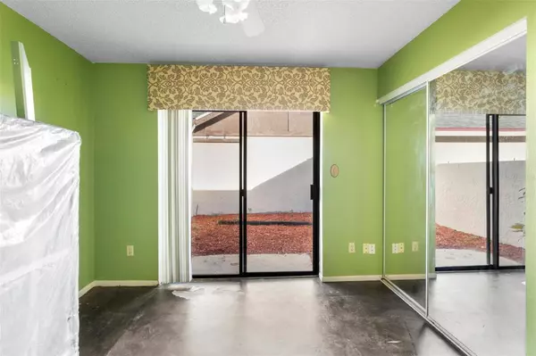 1146 EASTON ST, Orlando, FL 32825