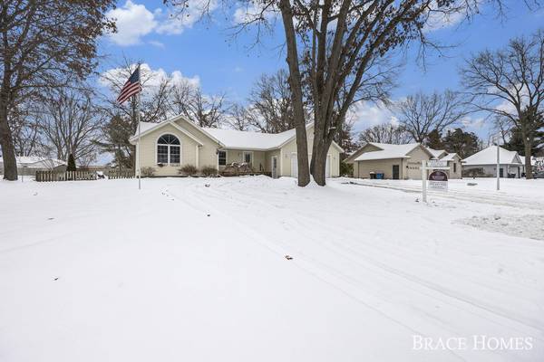 3466 Whispering Woods Drive, Muskegon, MI 49444