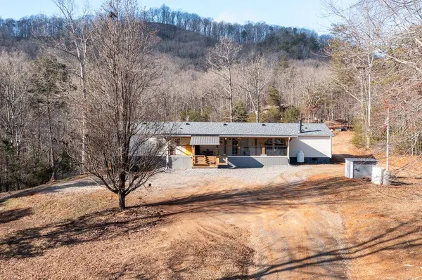 65 Alpaca Lane, Murphy, NC 28906
