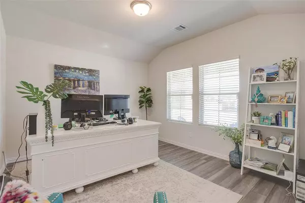 10604 Brookshire Road, Fort Worth, TX 76126