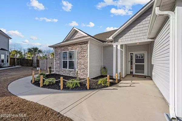 602 Great Harbor CT, Sneads Ferry, NC 28460