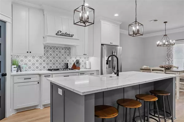 1408 Jane Lane, West, TX 76691