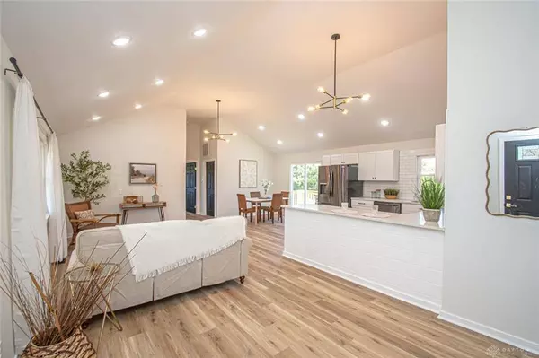 12 Lakengren Drive, Eaton, OH 45320