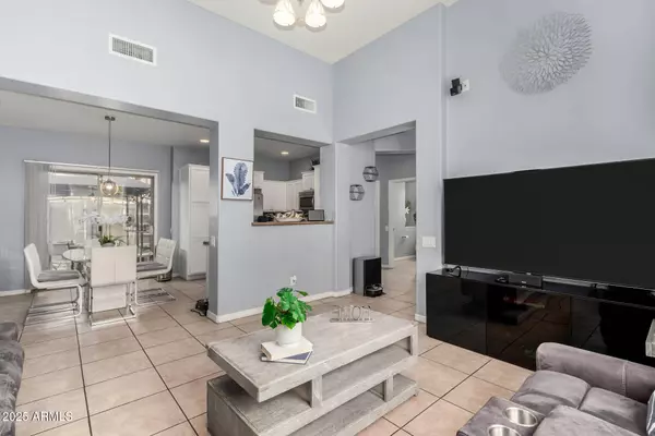 8478 W LEWIS Avenue, Phoenix, AZ 85037