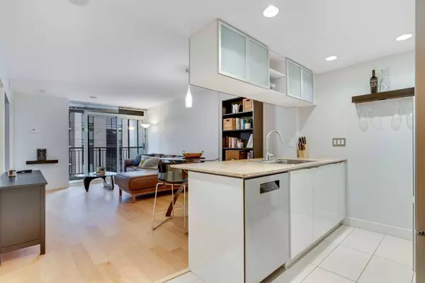 1110 11 ST SW #709, Calgary, AB T2R 1S5