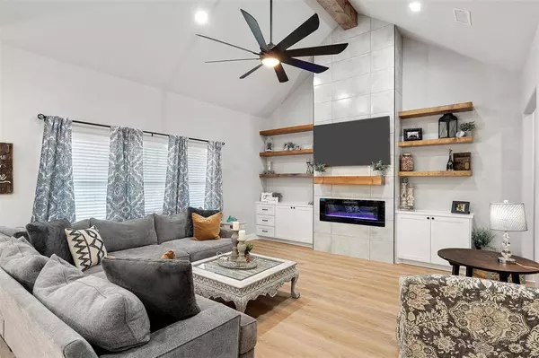 1408 Jane Lane, West, TX 76691