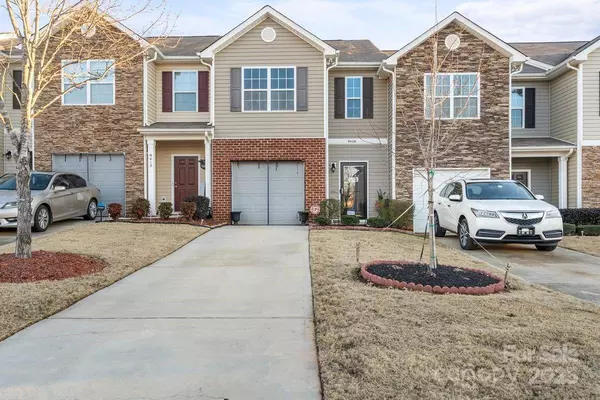 9408 Hamel ST, Charlotte, NC 28215