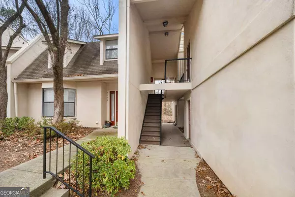 1107 Old Hammond Chase, Sandy Springs, GA 30350