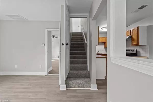 406 Jefferson ST, Kernersville, NC 27284