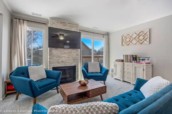 440 Sandpiper Court #D, Aurora, IL 60504