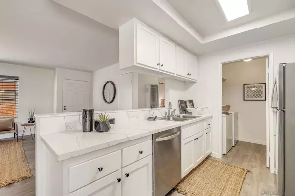 552 Canyon Dr #26, Oceanside, CA 92054