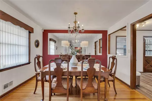 88 Midway RD NW, Marietta, GA 30064