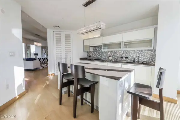 3750 Las Vegas Boulevard #2809, Las Vegas, NV 89158