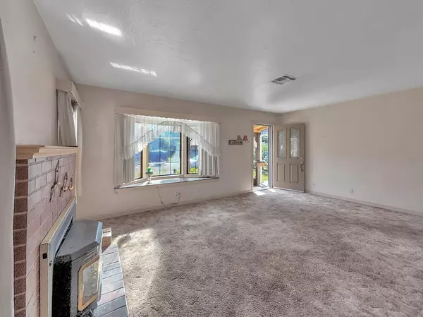 1515 Woodland DR, Stockton, CA 95207