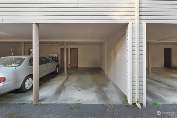 19725 76th AVE W #B8, Lynnwood, WA 98036