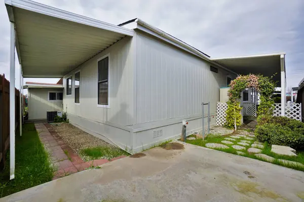 2459 N Oaks Street #76, Tulare, CA 93274