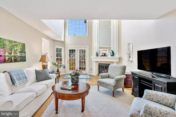 21170 WILDFLOWER SQ, Ashburn, VA 20147