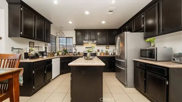 10358 High Mesa ST, Adelanto, CA 92301