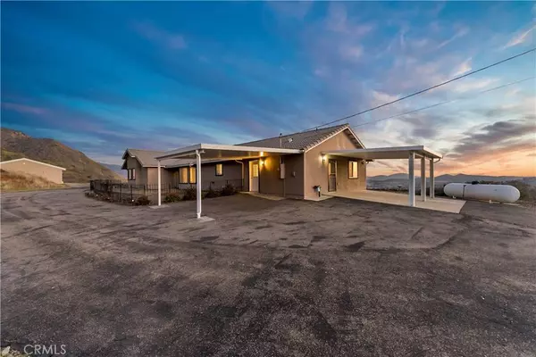 1614 Rector LN, Squaw Valley, CA 93675