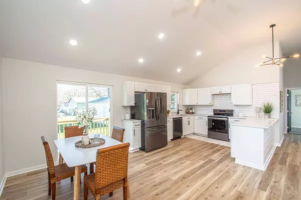 12 Lakengren Dr, Eaton, OH 45320