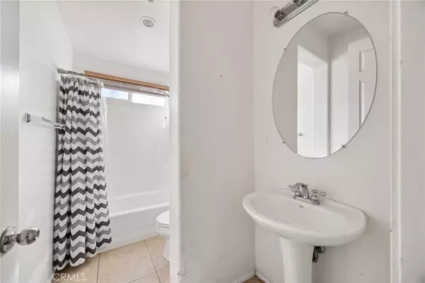 1602 Alberhill ST, Perris, CA 92571