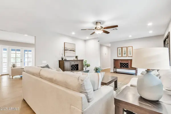 8738 N 9TH Avenue, Phoenix, AZ 85021