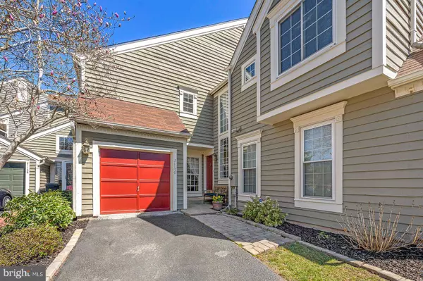 21170 WILDFLOWER SQ, Ashburn, VA 20147