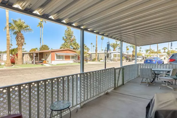 120 N VAL VISTA Drive #186, Mesa, AZ 85213