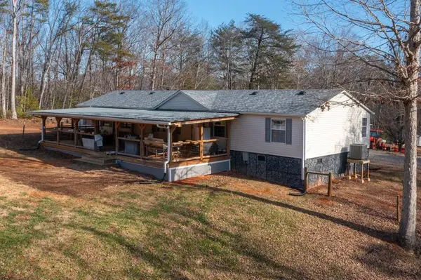 65 Alpaca Lane, Murphy, NC 28906