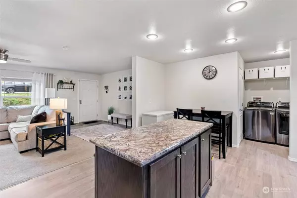 108 N Cambrian AVE, Bremerton, WA 98312