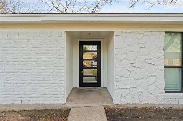 9710 Limestone Drive, Dallas, TX 75217