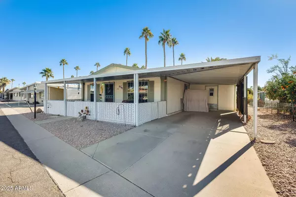 120 N VAL VISTA Drive #186, Mesa, AZ 85213