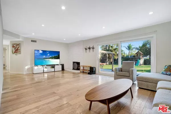 18748 Devonshire St, Northridge, CA 91324