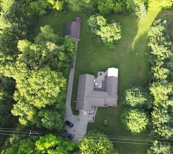 9310 Denton Hill Road, Fenton, MI 48430