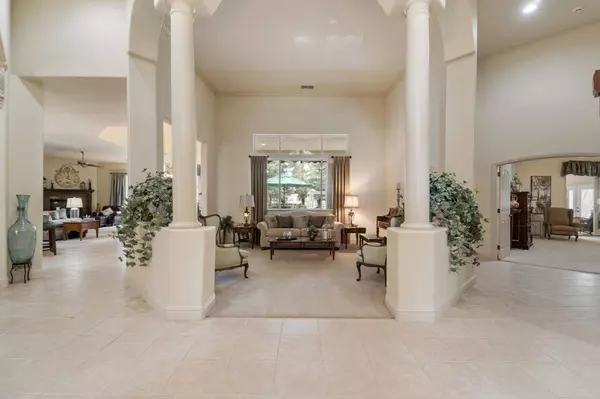 7933 E Garland AVE, Fresno, CA 93737