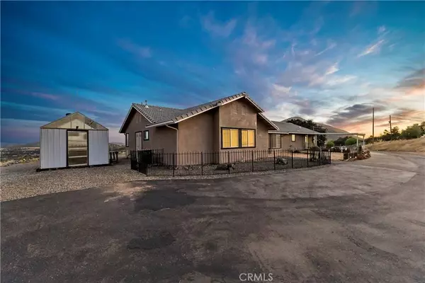 1614 Rector LN, Squaw Valley, CA 93675