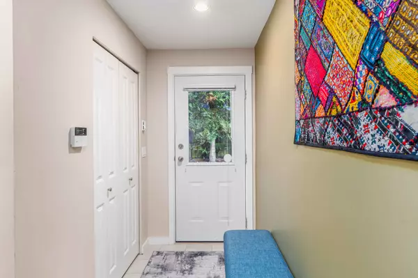 6033 168 St #1, Surrey, BC V3S 3X7