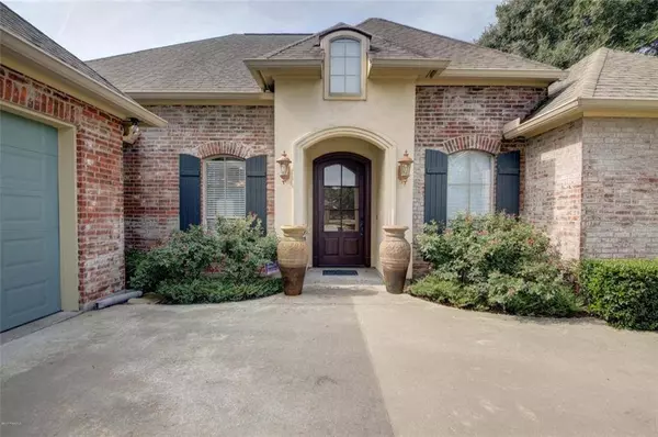 104 MAPLE GROVE LN, Youngsville, LA 70592