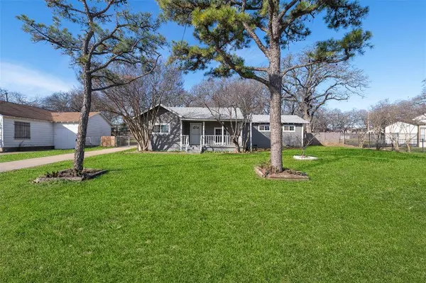 2816 Forest Avenue, Fort Worth, TX 76112