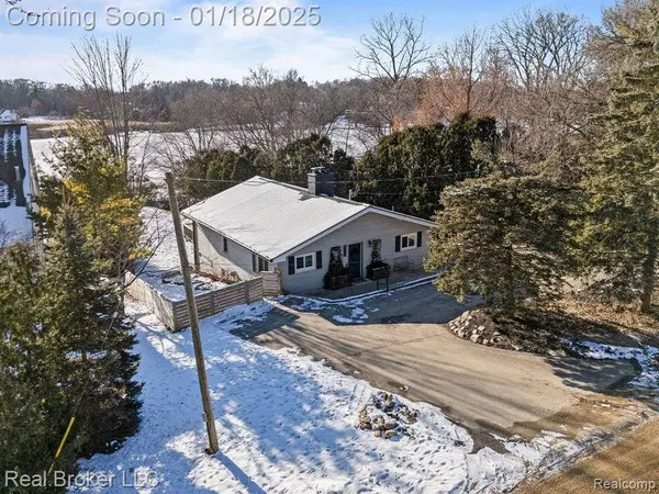 659 HILLWOOD, White Lake, MI 48383