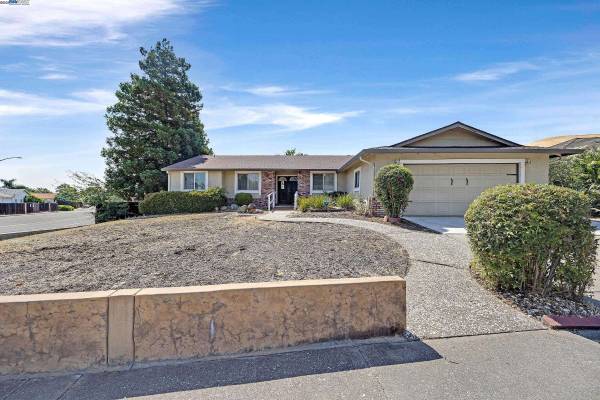 1 Kingswood Dr., Pittsburg, CA 94565