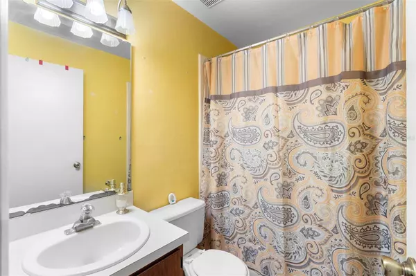 1146 EASTON ST, Orlando, FL 32825